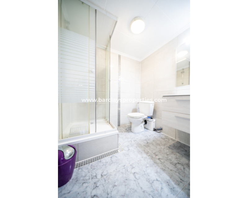 Venta - Chalet Independiente - Urb. La Marina