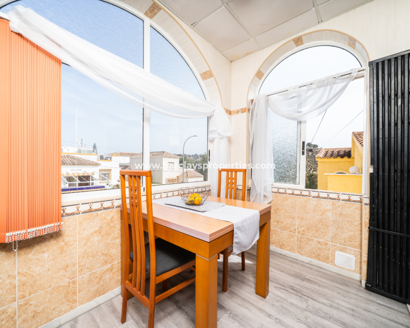 Venta - Chalet Independiente - Urb. La Marina