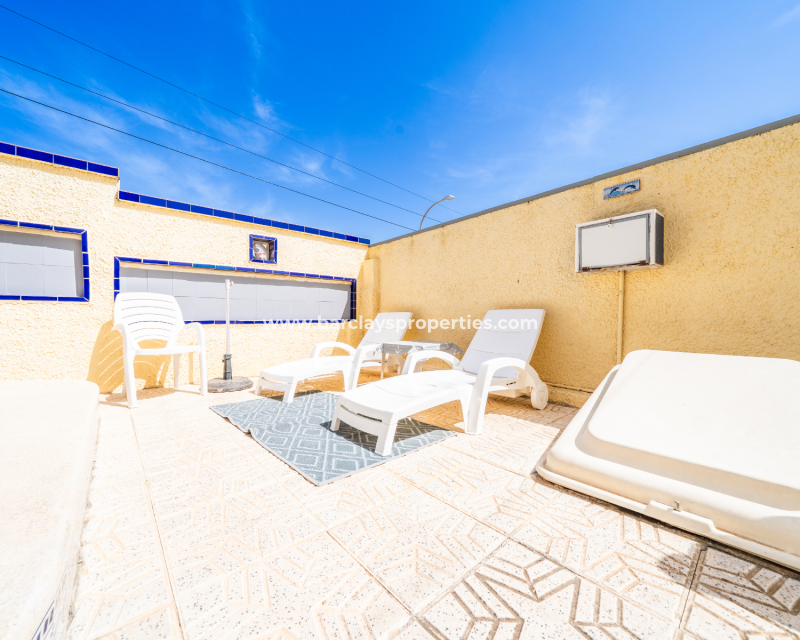 Venta - Chalet Independiente - Urb. La Marina