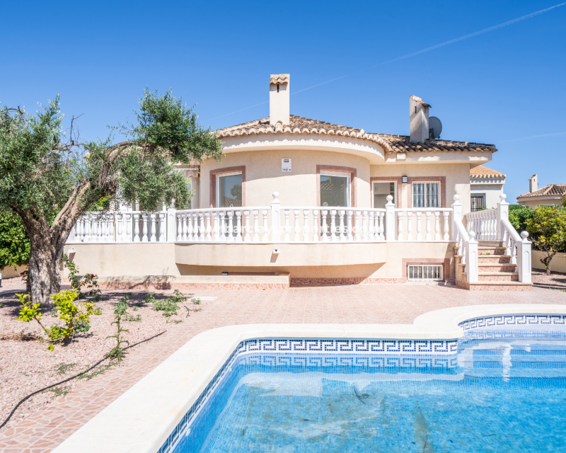 Venta - Chalet Independiente - Urb. La Marina