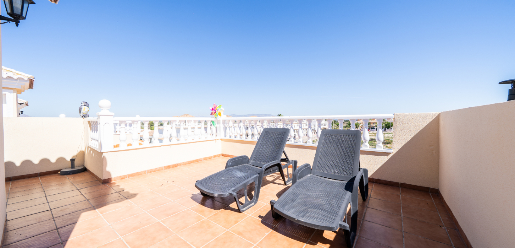 Venta - Chalet Independiente - Urb. La Marina