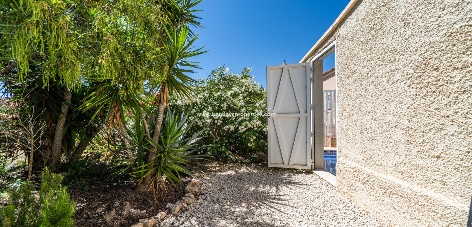 Venta - Chalet Independiente - Urb. La Marina