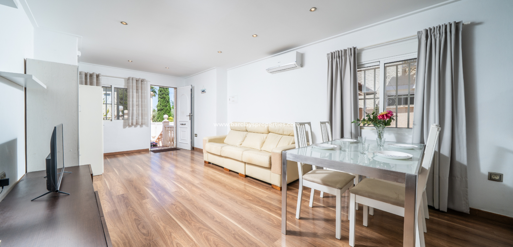 Venta - Chalet Independiente - Urb. La Marina