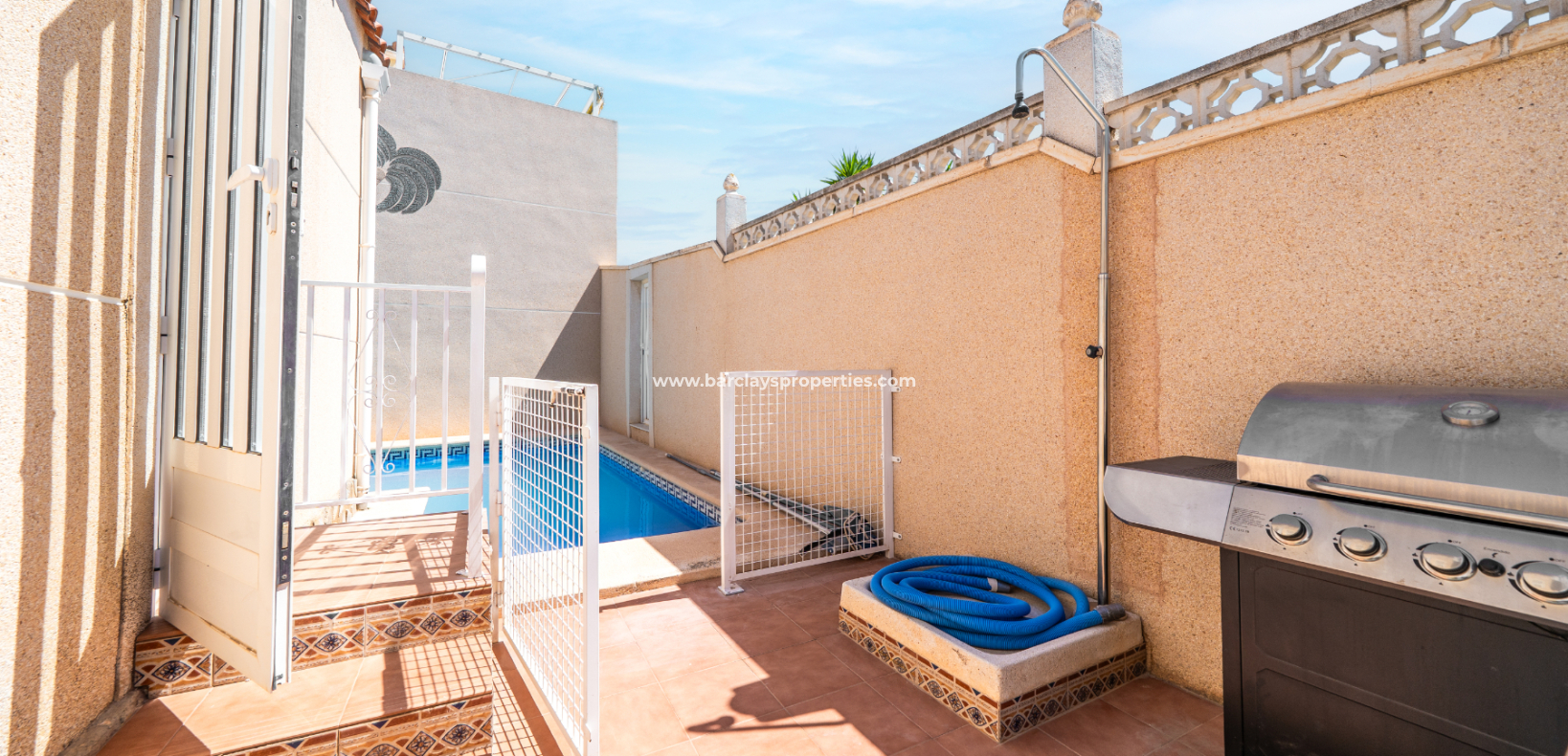 Venta - Chalet Independiente - Urb. La Marina