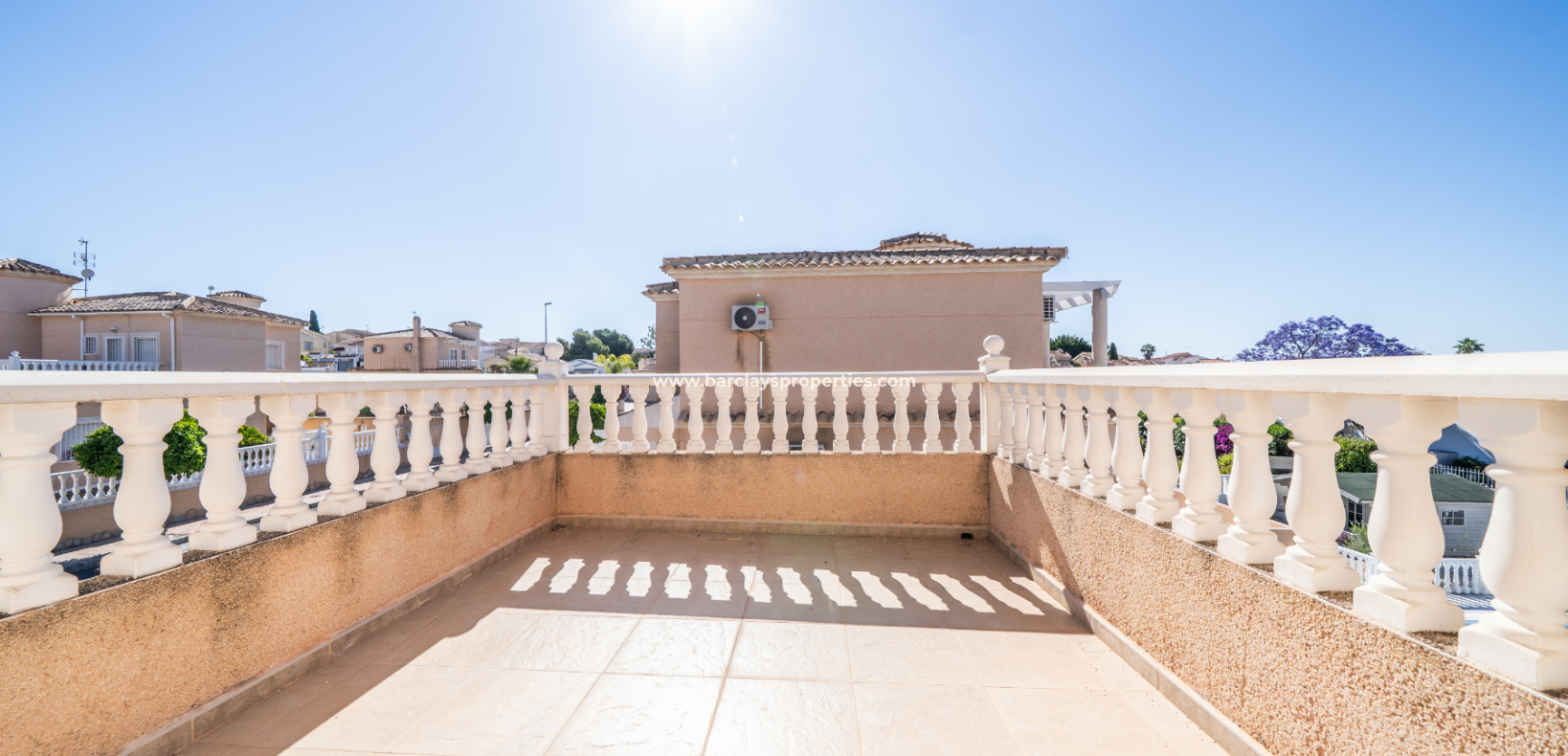 Venta - Chalet Independiente - Urb. La Marina