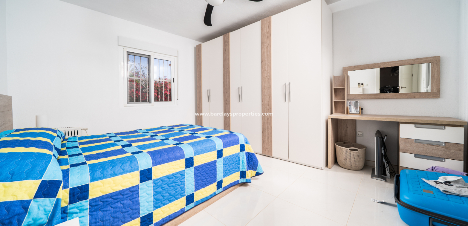 Venta - Chalet Independiente - Urb. La Marina