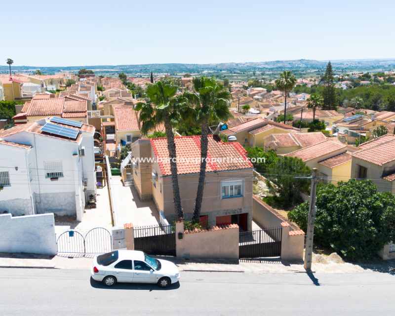 Venta - Chalet Independiente - Urb. La Marina