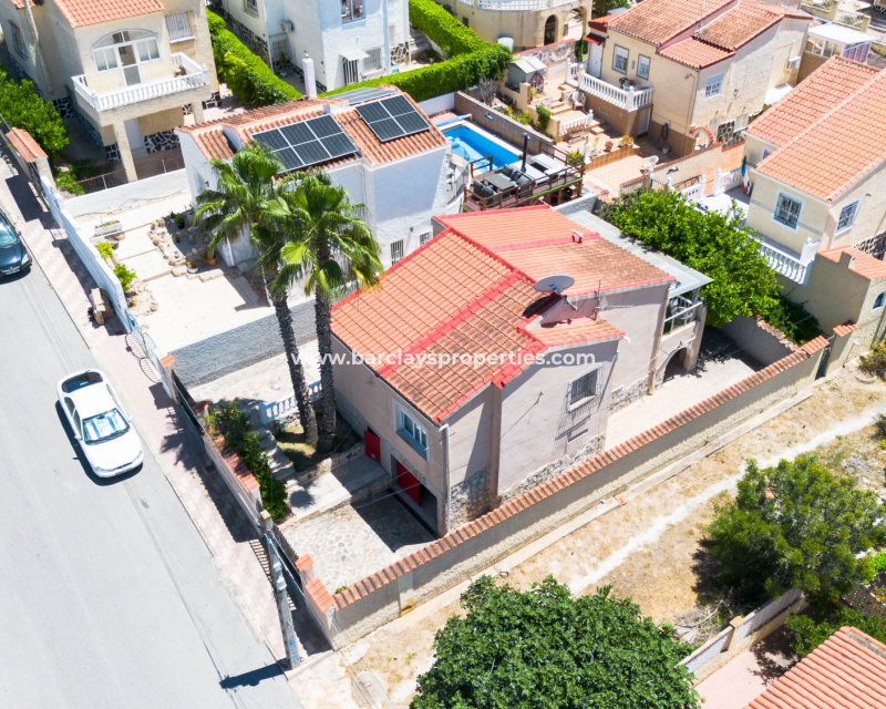Venta - Chalet Independiente - Urb. La Marina