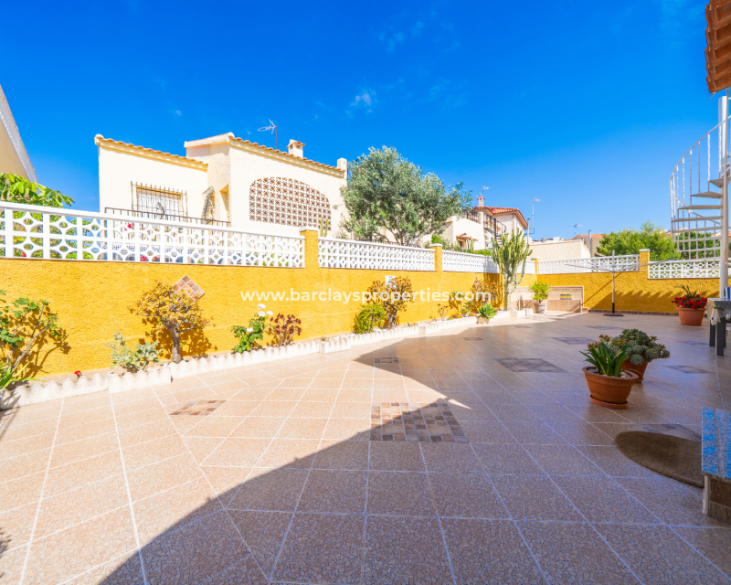 Venta - Chalet Independiente - Urb. La Marina