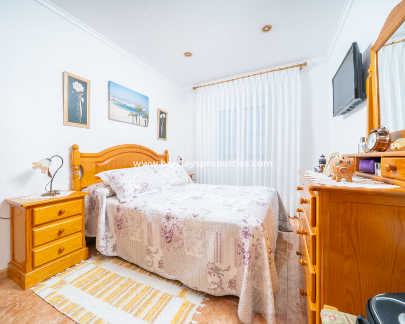 Venta - Chalet Independiente - Urb. La Marina
