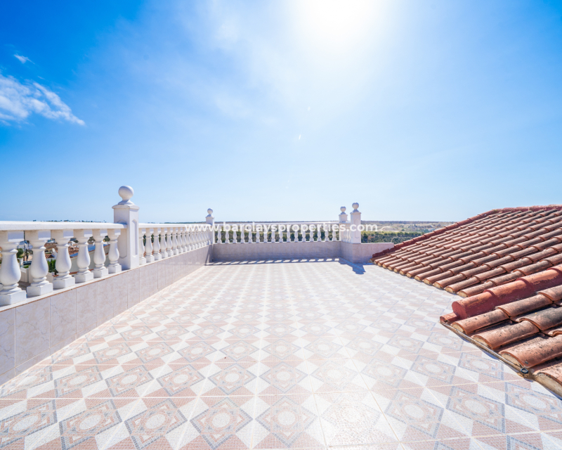 Venta - Chalet Independiente - Urb. La Marina