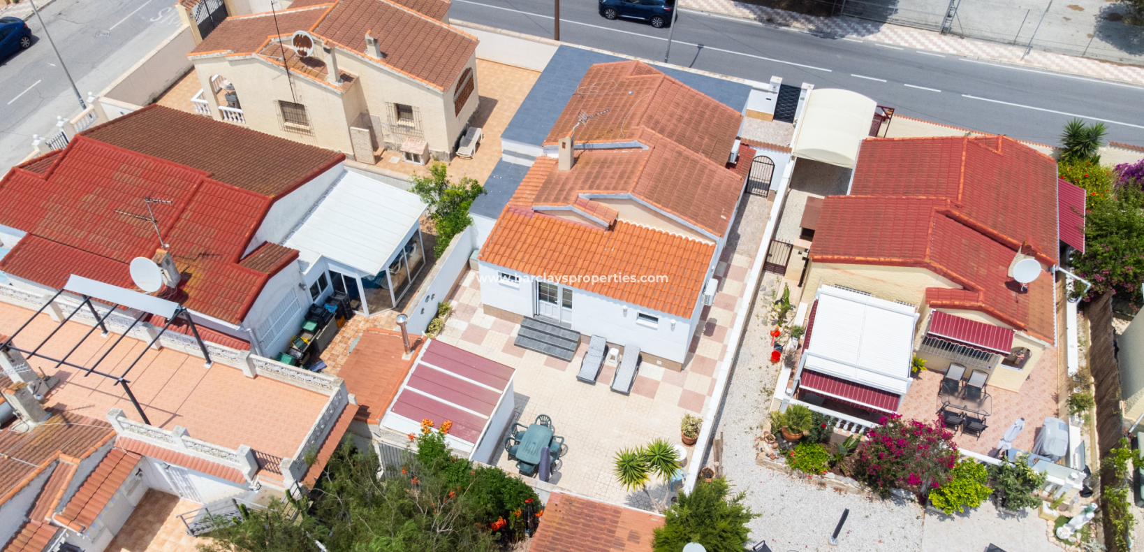 Villa à vendre avec espace pour une piscine à La Marina