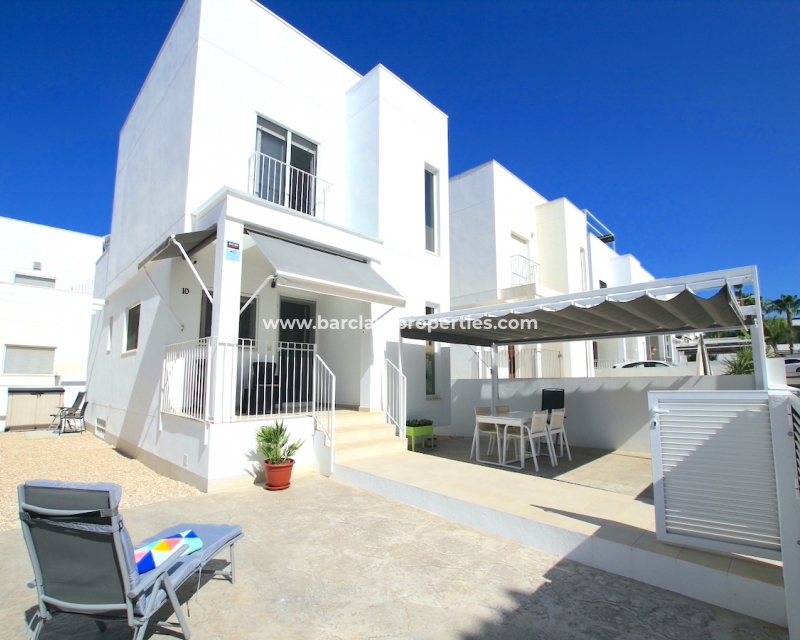 Villa en venta en La Marina