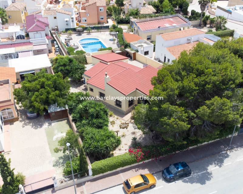 Villa for sale in Alicante