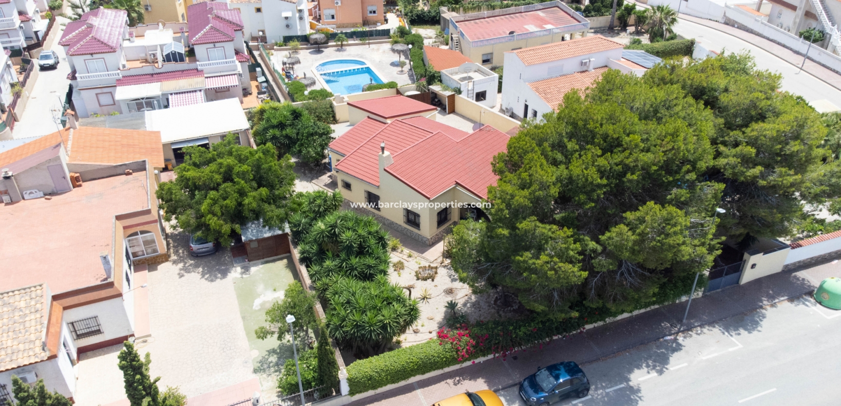 Villa zum Verkauf in Alicante