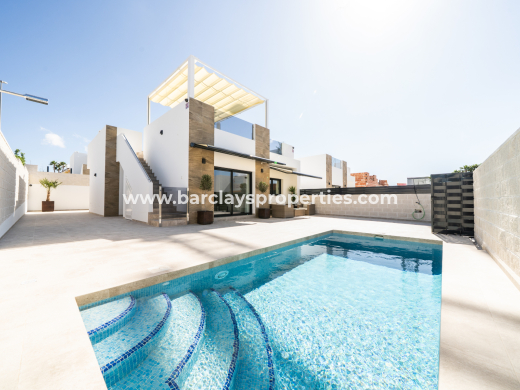 Vrijstaande Villa · Nouvelle construction · Urb. La Marina · Urb. La Marina