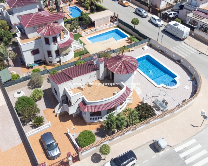 Vrijstaande villa te koop in Costa Blanca