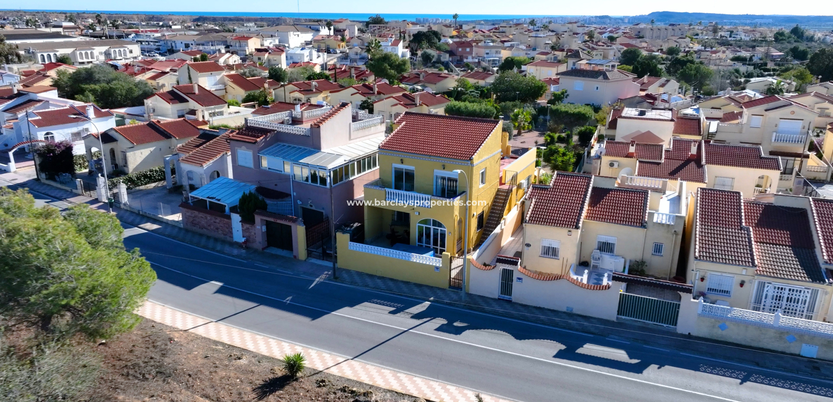 Vrijstaande villa te koop in La Marina