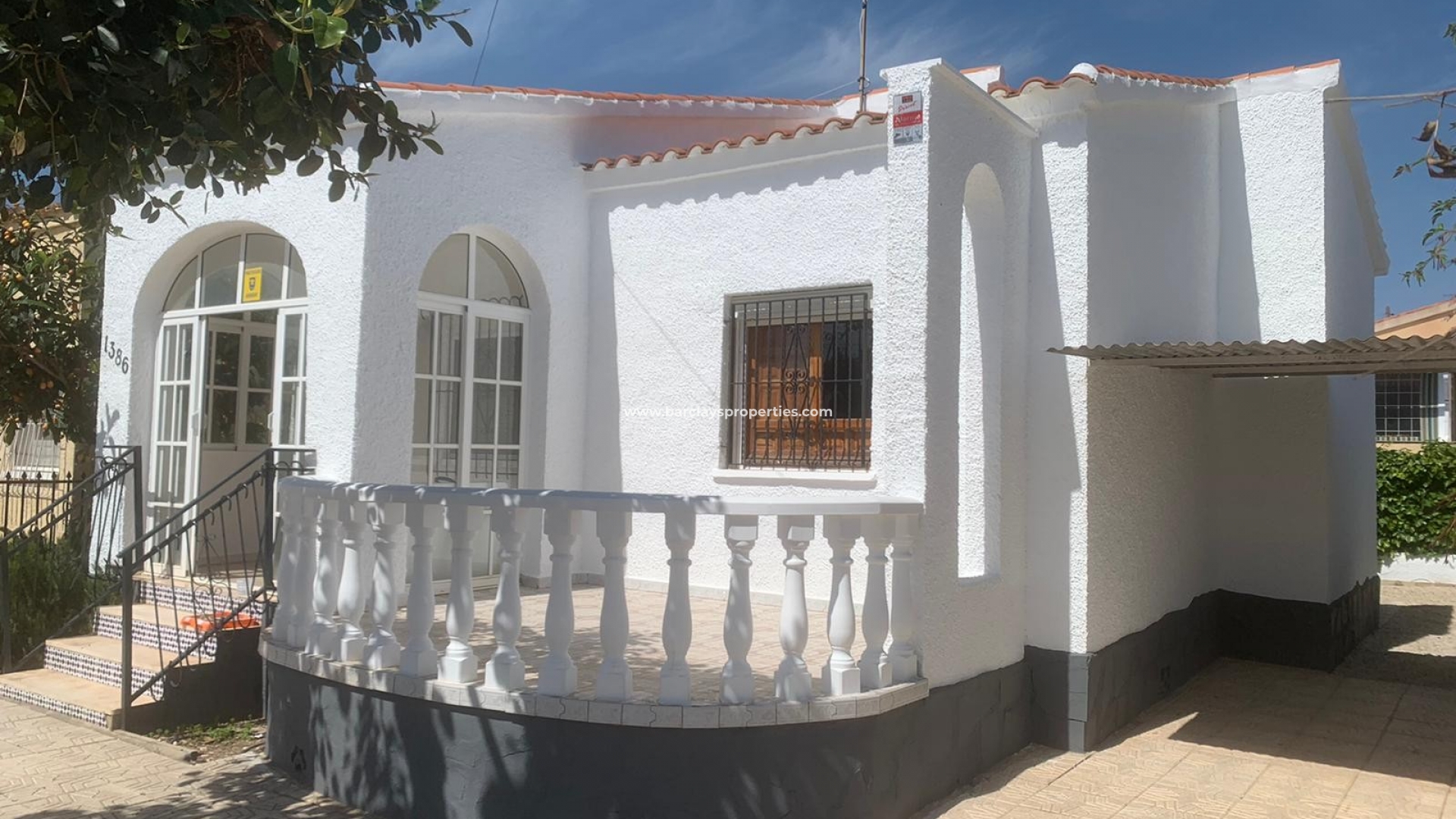 Vrijstaande Villa - Wederverkoop - Urb. La Marina - 5140