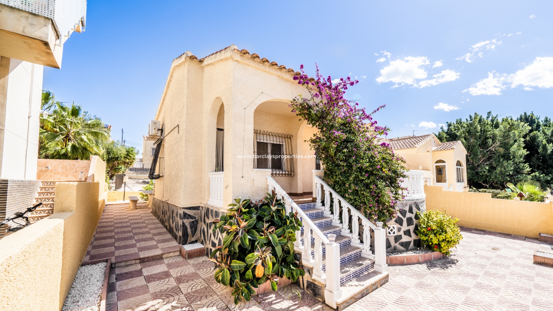 Vrijstaande Villa - Wederverkoop - Urb. La Marina - 5623