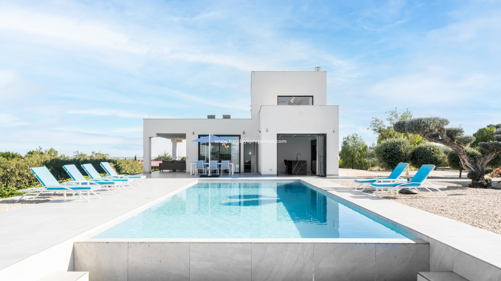 Vrijstaande Villa - Wederverkoop - Urb. La Marina - 6118