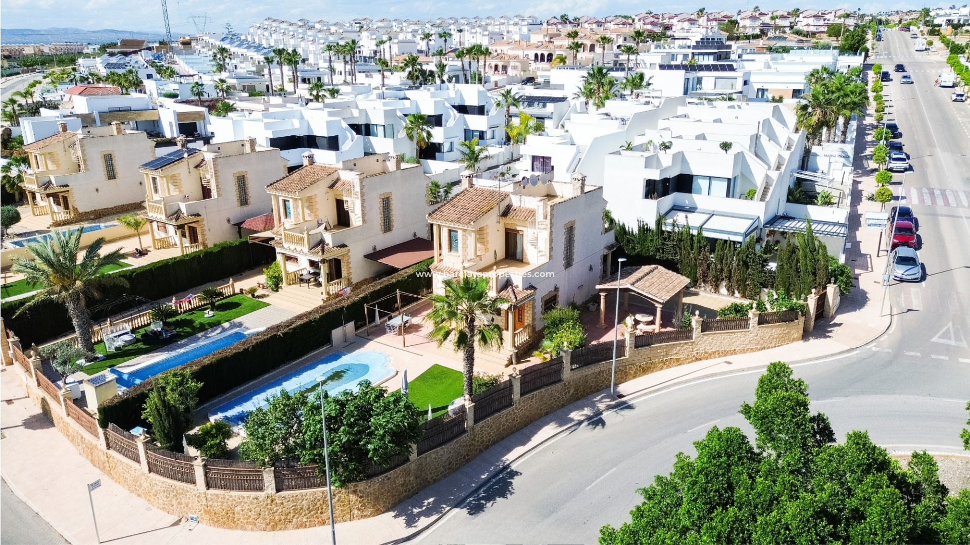 Vrijstaande Villa - Wederverkoop - Urb. La Marina - 6163