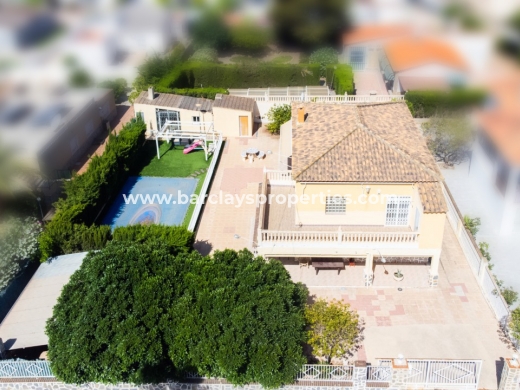 Vrijstaande Villa · Wederverkoop · Urb. La Marina · Urb. La Marina