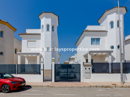 Vrijstaande Villa · Wederverkoop · Urb. La Marina · Urb. La Marina