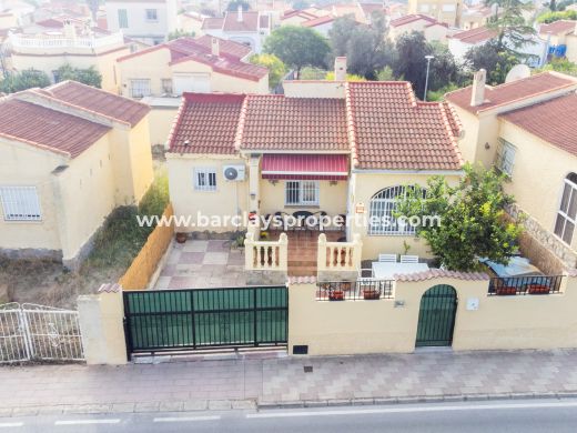 Vrijstaande Villa · Wederverkoop · Urb. La Marina · Urb. La Marina