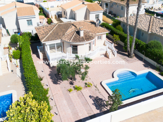 Vrijstaande Villa · Wederverkoop · Urb. La Marina · Urb. La Marina