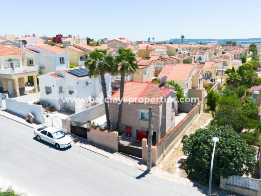 Vrijstaande Villa · Wederverkoop · Urb. La Marina · Urb. La Marina