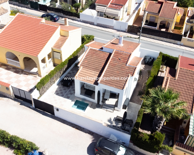 Vrijstaande woning te koop in La Marina