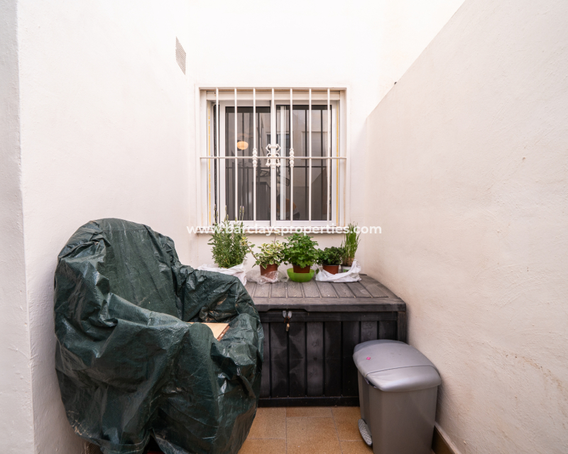 Wederverkoop - Apartment - Urb. La Marina