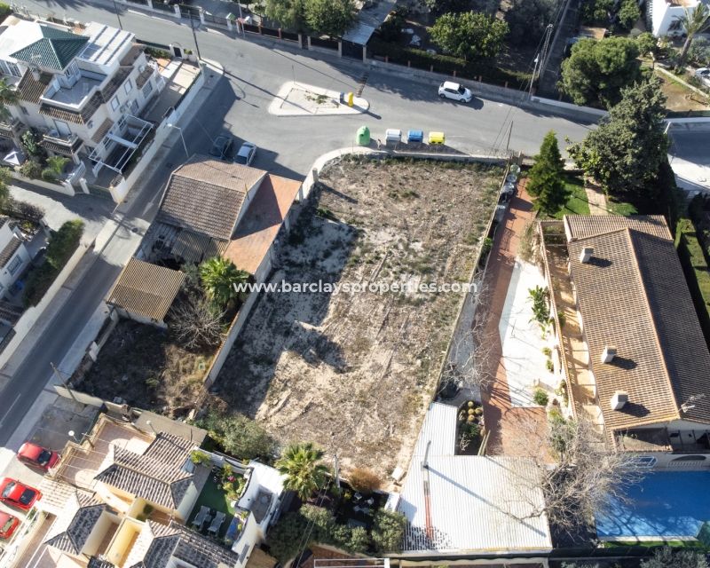 Wederverkoop - Grondstuk - Urb. La Marina