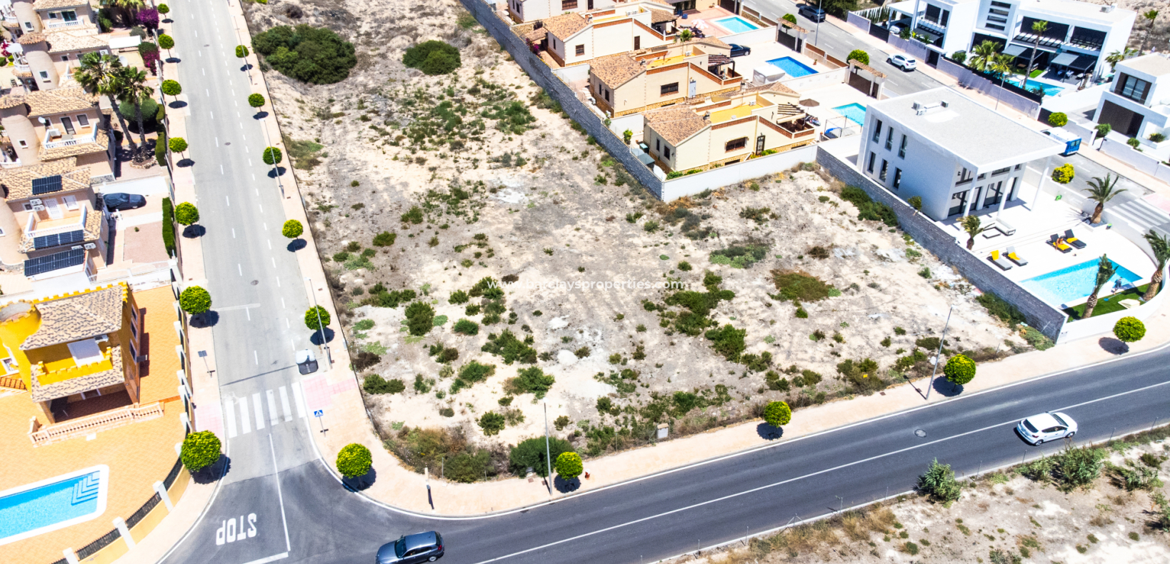 Wederverkoop - Grondstuk - Urb. La Marina