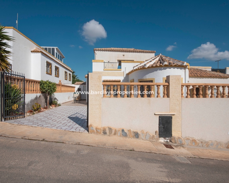 Wederverkoop - Quad - Urb. La Marina