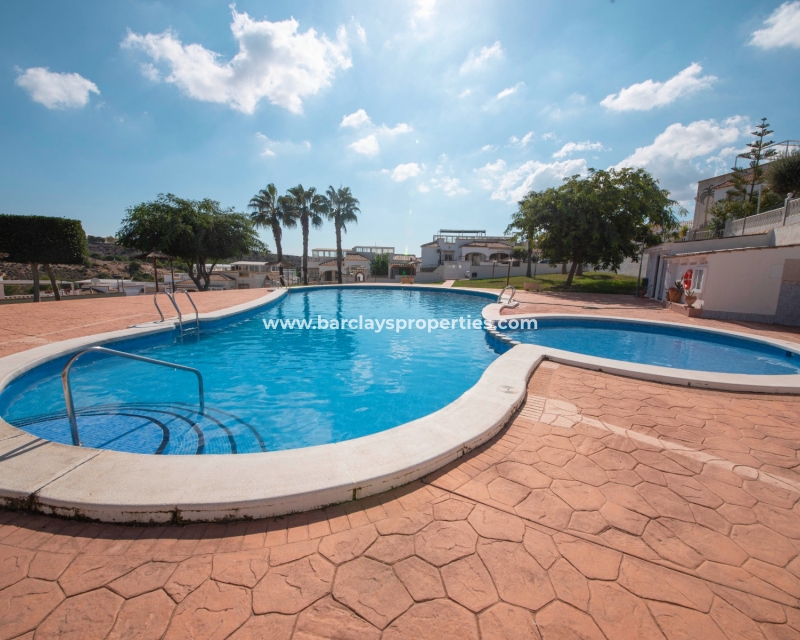 Wederverkoop - Quad - Urb. La Marina