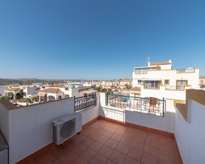 Wederverkoop - Quad - Urb. La Marina