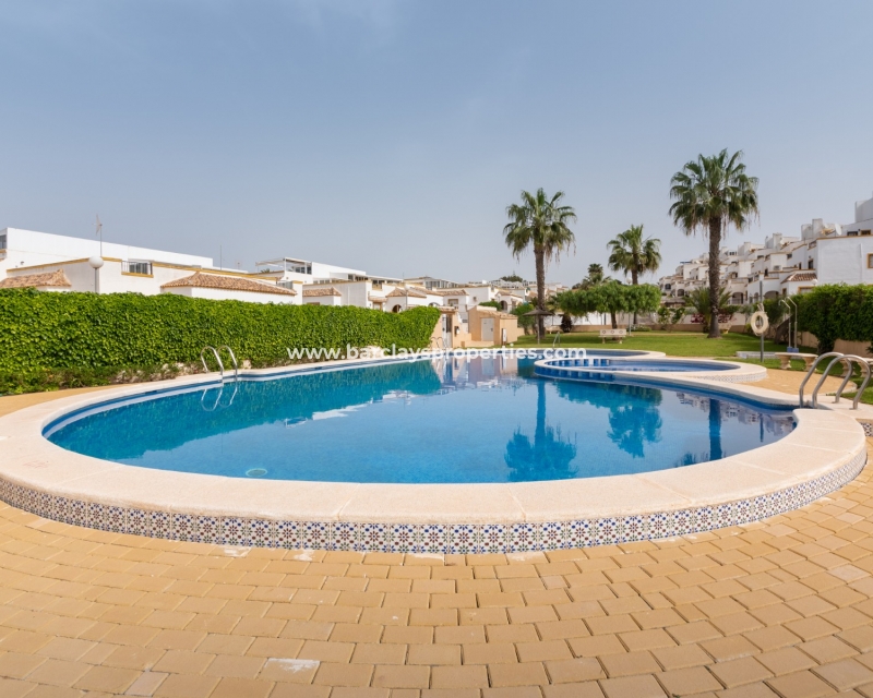 Wederverkoop - Quad - Urb. La Marina