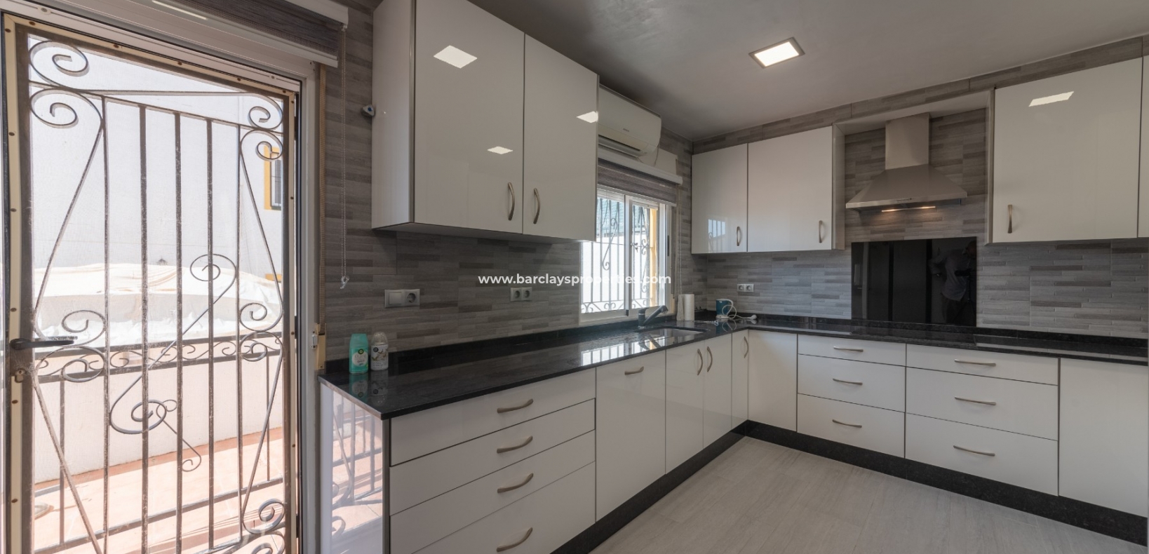 Wederverkoop - Quad - Urb. La Marina