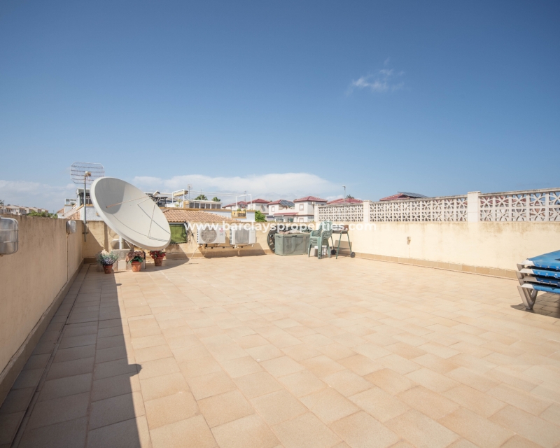 Wederverkoop - Quad - Urb. La Marina