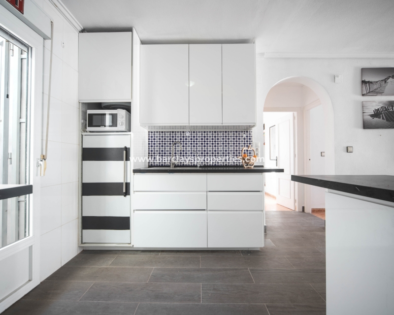 Wederverkoop - Quad - Urb. La Marina