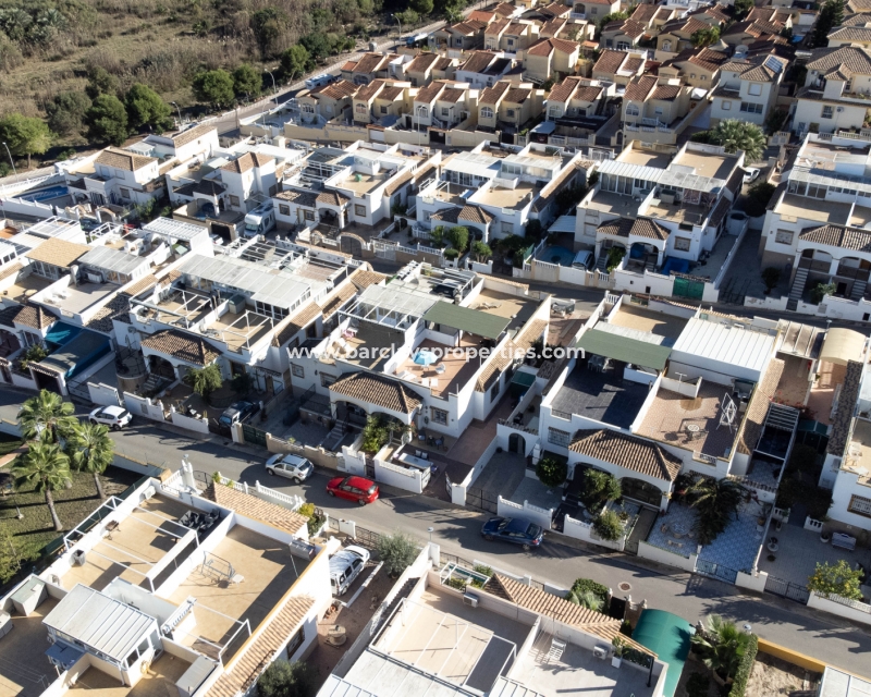 Wederverkoop - Quad - Urb. La Marina