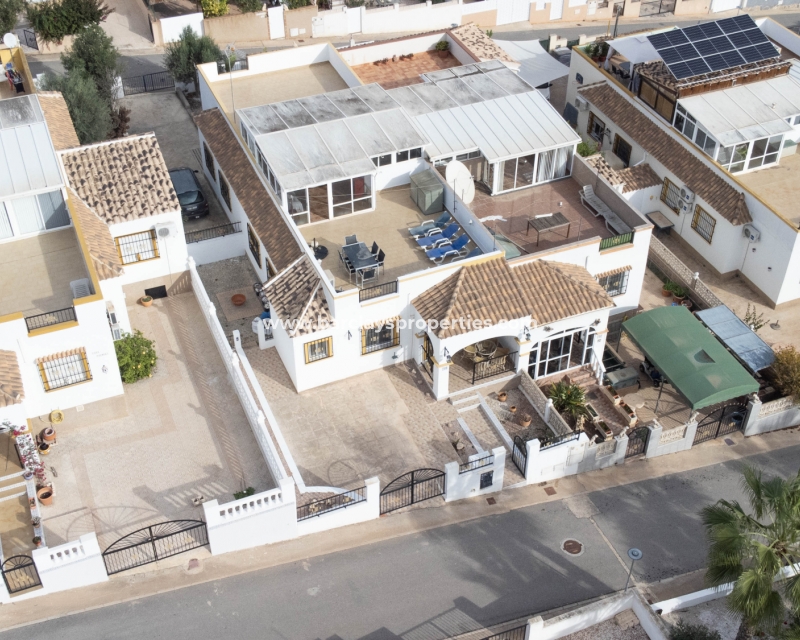 Wederverkoop - Quad - Urb. La Marina