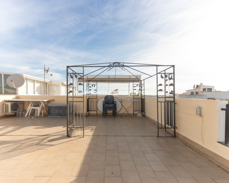 Wederverkoop - Quad - Urb. La Marina