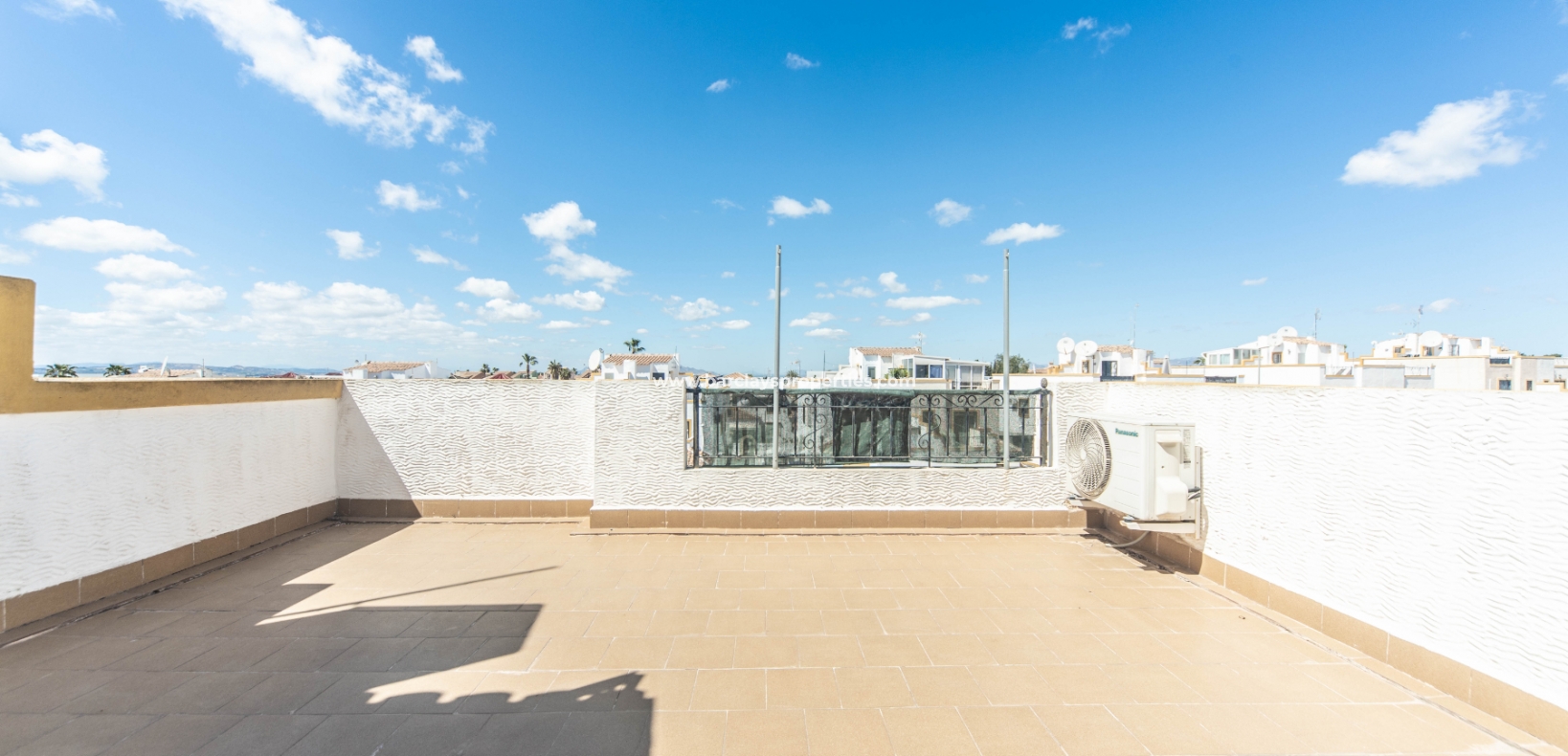 Wederverkoop - Quad - Urb. La Marina