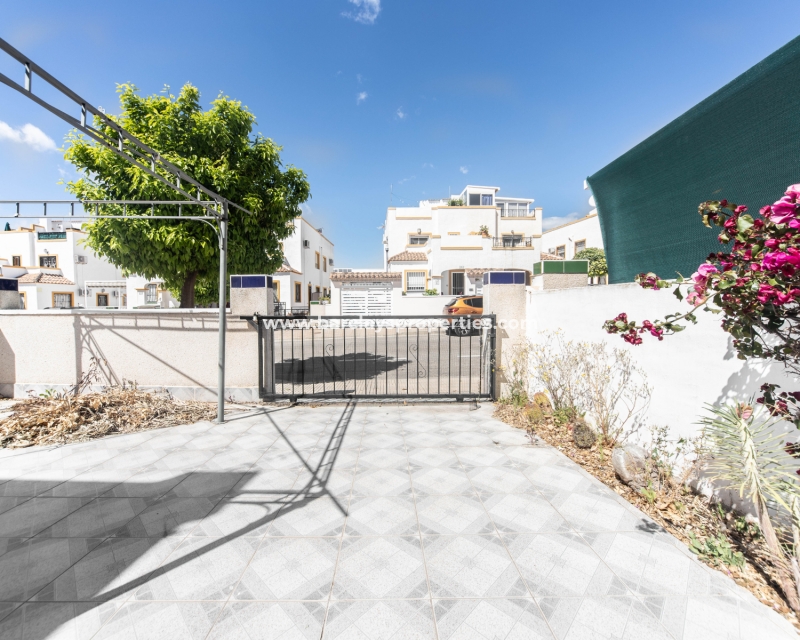 Wederverkoop - Quad - Urb. La Marina