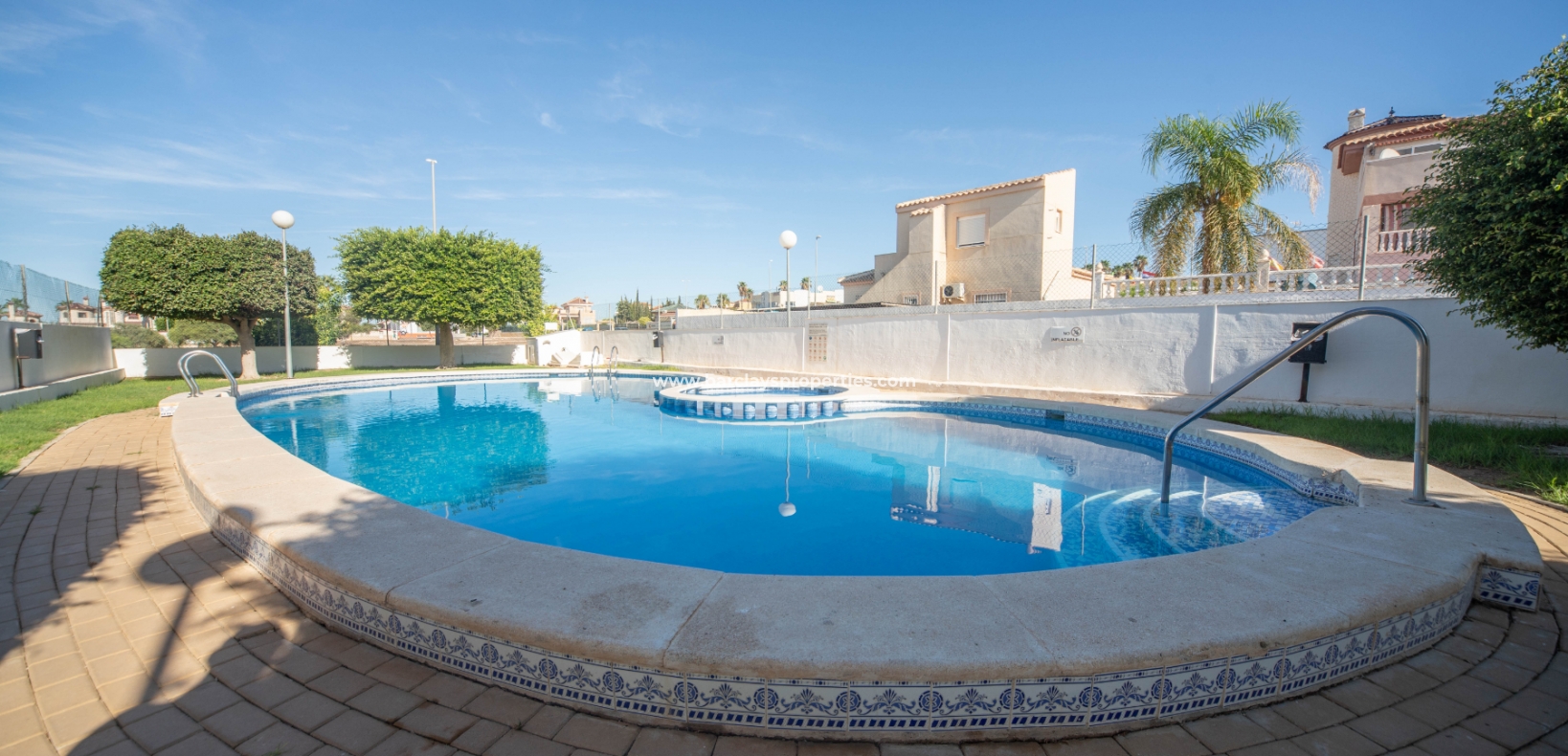 Wederverkoop - Quad - Urb. La Marina