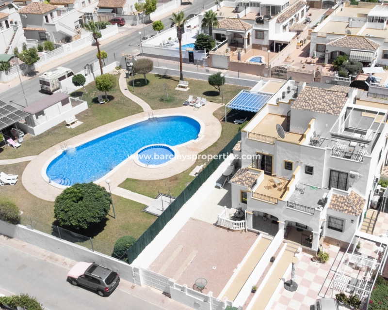 Wederverkoop - Quad - Urb. La Marina