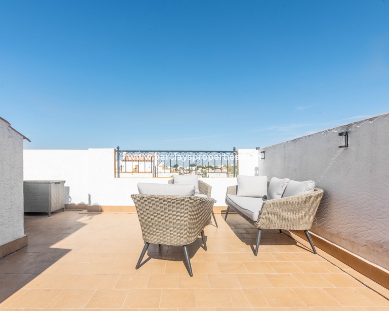 Wederverkoop - Quad - Urb. La Marina